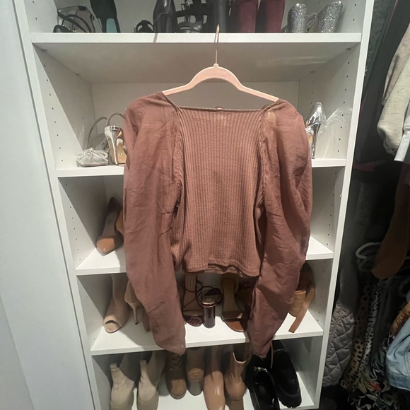 Zara blouse with poofy arms - Picture 3 of 3